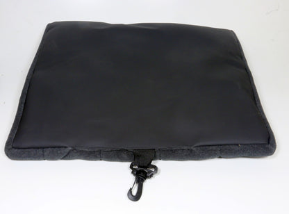 ahg Hunting Pillow – lekka poduszka pod siedzenie na ambonę